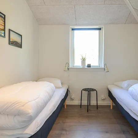 Holiday home 5 Bedroom Gorgeous In