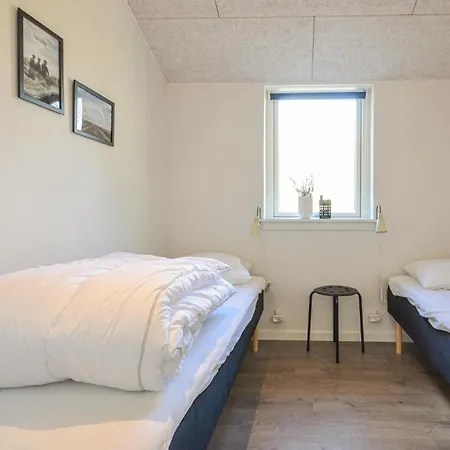 Holiday home 5 Bedroom Gorgeous In *