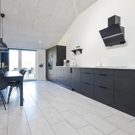 5 Bedroom Gorgeous In Feriehus *