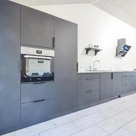 5 Bedroom Gorgeous In Feriehus