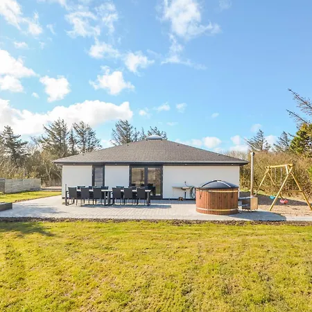 5 Bedroom Gorgeous In Vestervig